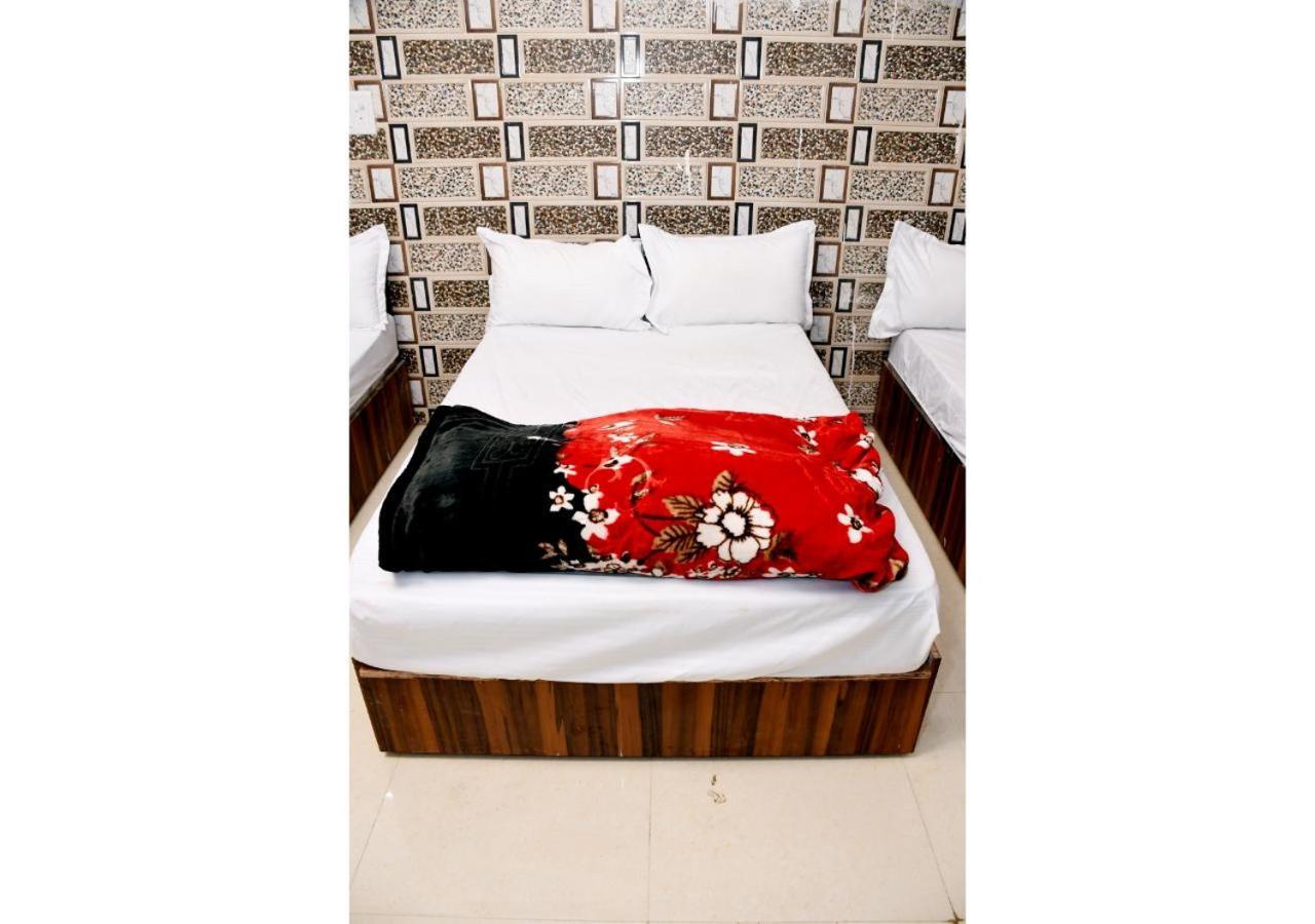 Tirupati Balaji Inn Bageshwar Dham Basāri Exterior photo