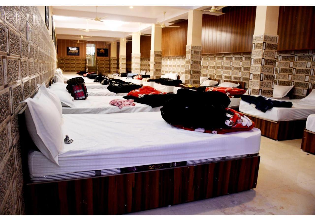 Tirupati Balaji Inn Bageshwar Dham Basāri Exterior photo